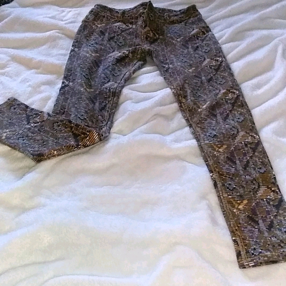 Gold/Yellow skinny leg pants